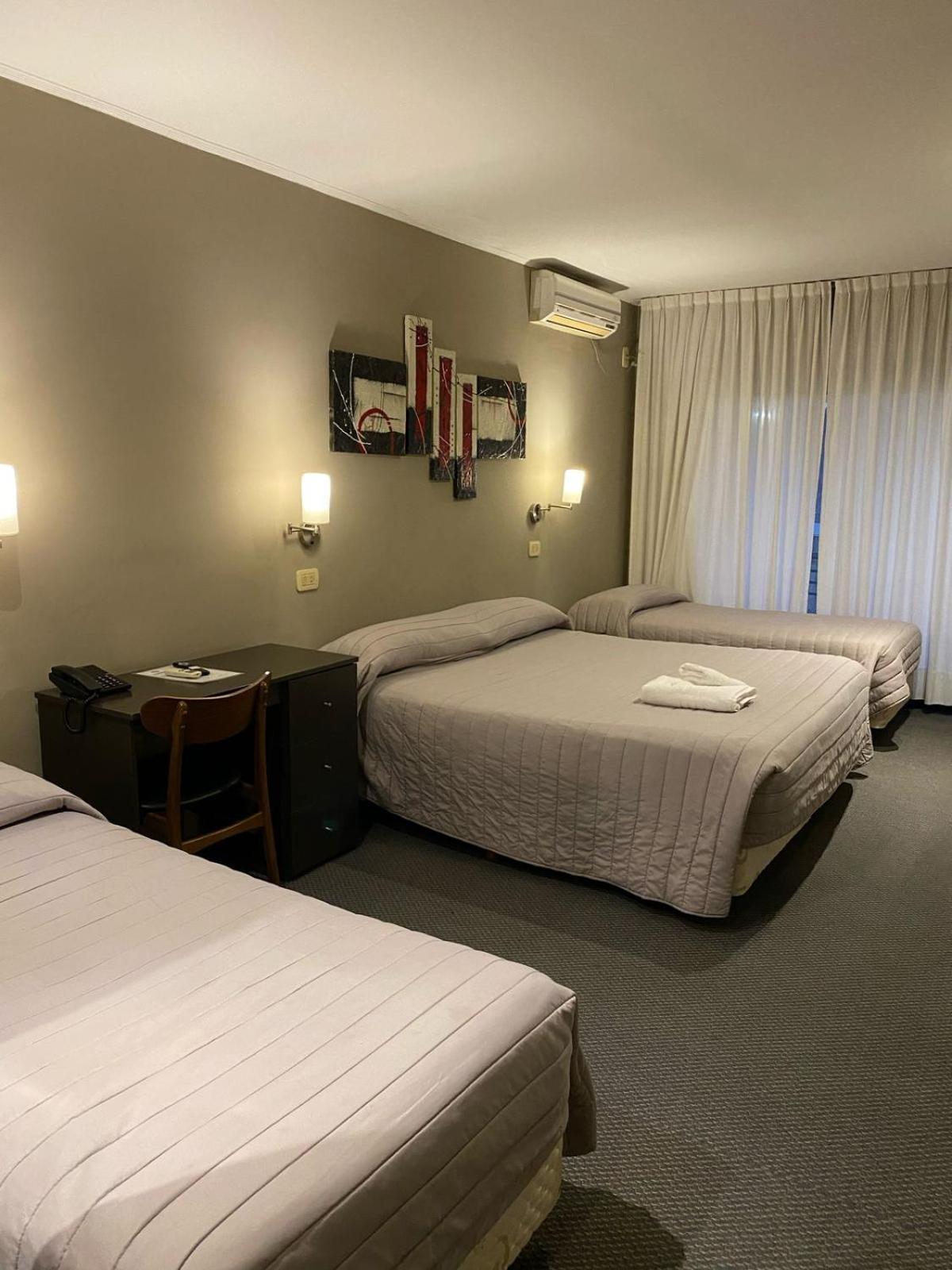 Hotel Aires De Tandil Kültér fotó
