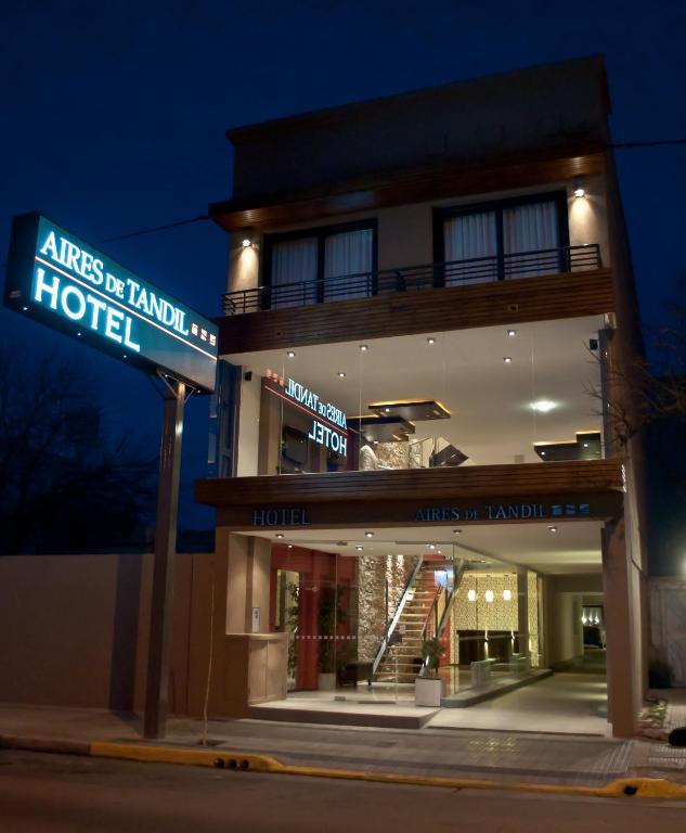 Hotel Aires De Tandil Kültér fotó
